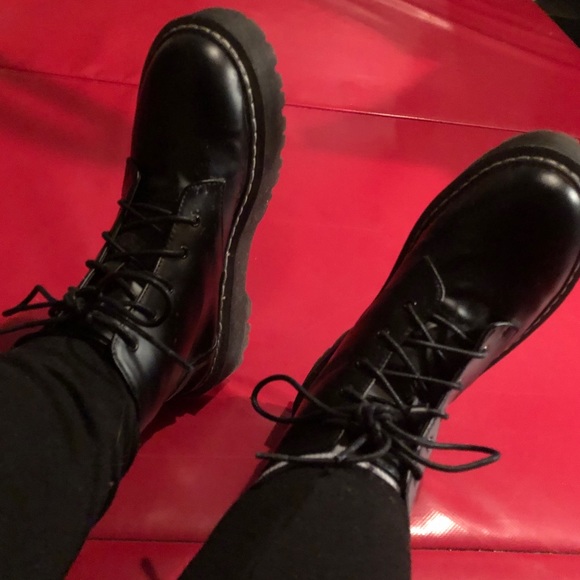 Doc Martin Style Boots - Picture 10 of 10